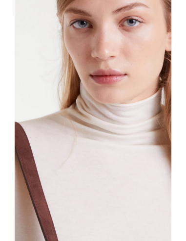 CAMISETA CUELLO ALTO