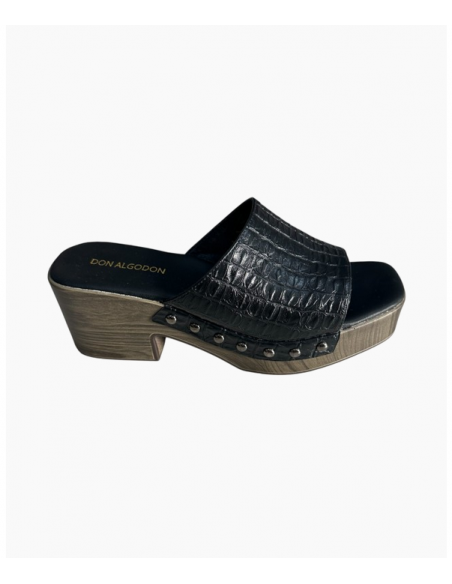 ZUECO TACHAS NEGRO