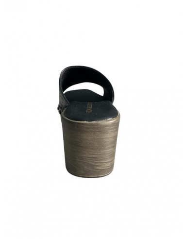 ZUECO TACHAS NEGRO