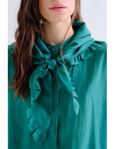 CAMISA VERDE CON PAÑUELO