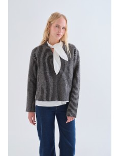 CARDIGAN DE RAYAS GRIS