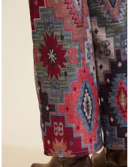 PANTALONES CON ESTAMPADO ÉTNICO