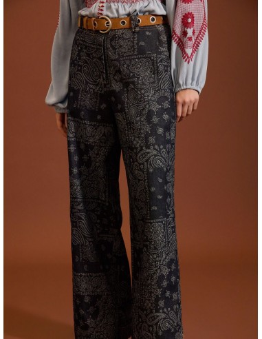 VAQUEROS CON ESTAMPADO DE CACHEMIRE