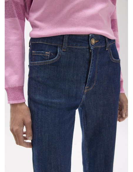 JEANS BOLSILLO BORDADO