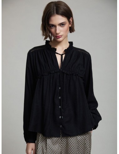 BLUSA FLUIDA CON VOLANTE