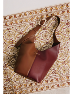BOLSO BUCKET MARRON BURDEOS