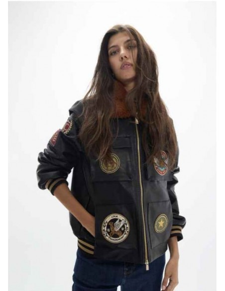 CHAQUETA CORTA CUATRO BOLSILLOS Y PARCHES