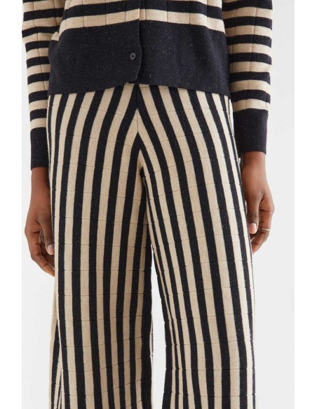 PANTALÓN PUNTO CON ESTAMPADO DE RAYAS