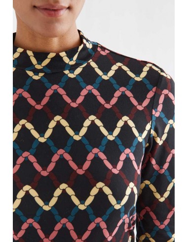 CAMISETA CON ESTAMPADO SKEIN