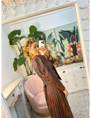 CONJUNTO LESLIE