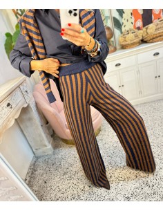 PANTALÓN PUNTO CON ESTAMPADO DE RAYAS AZUL MARINO Y MARRÓN 2