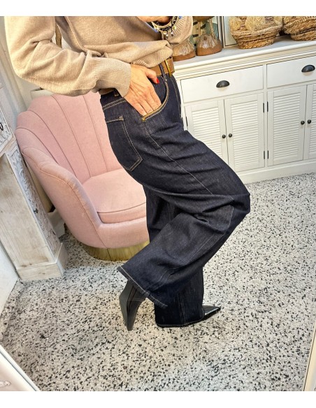 JEANS RECTO CON CINTURON